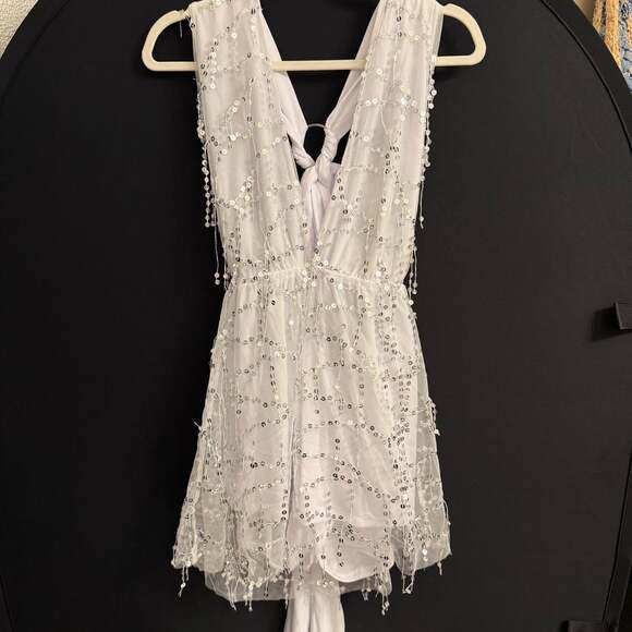 Lucy In The Sky Pants - Lucy In The Sky Sequin Romper Size S White Halter Tulle Mini